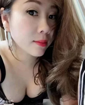 气质御姐少妇