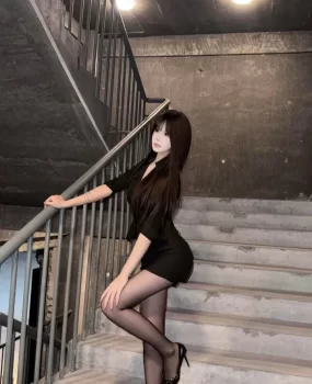 风骚颜值妹子相当令人回味