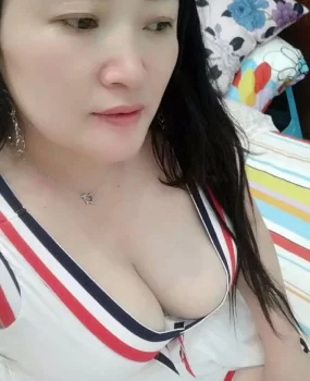 大奶少妇，服务很到位，泄火的最佳去处