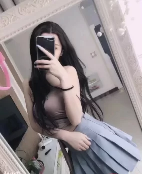 天津在校大学生。模特身材，服务真好。