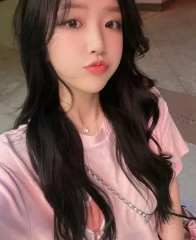 佛山在校学妹兼职，纯欲性感小妖精，会玩活好逼逼紧